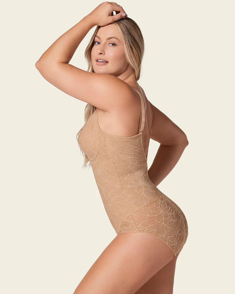 Shaping Lace Bodysuit with Underwire