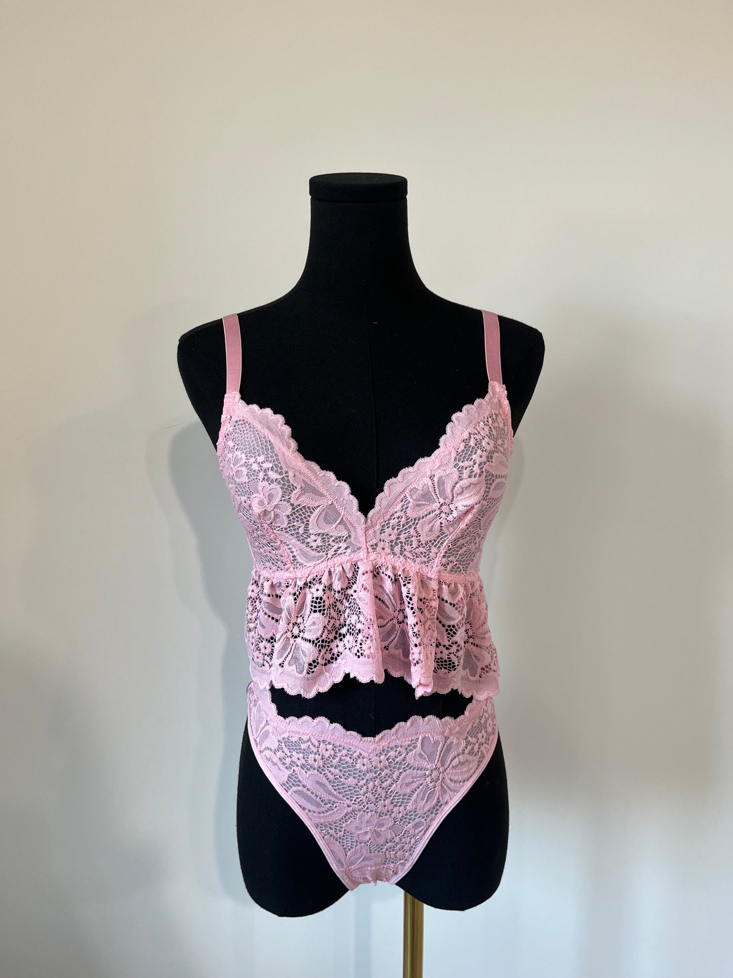 Loretta Ruffle Bralette Set
